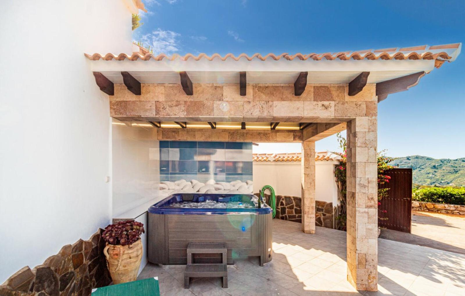 Villa Javier En Sayalonga Exterior photo