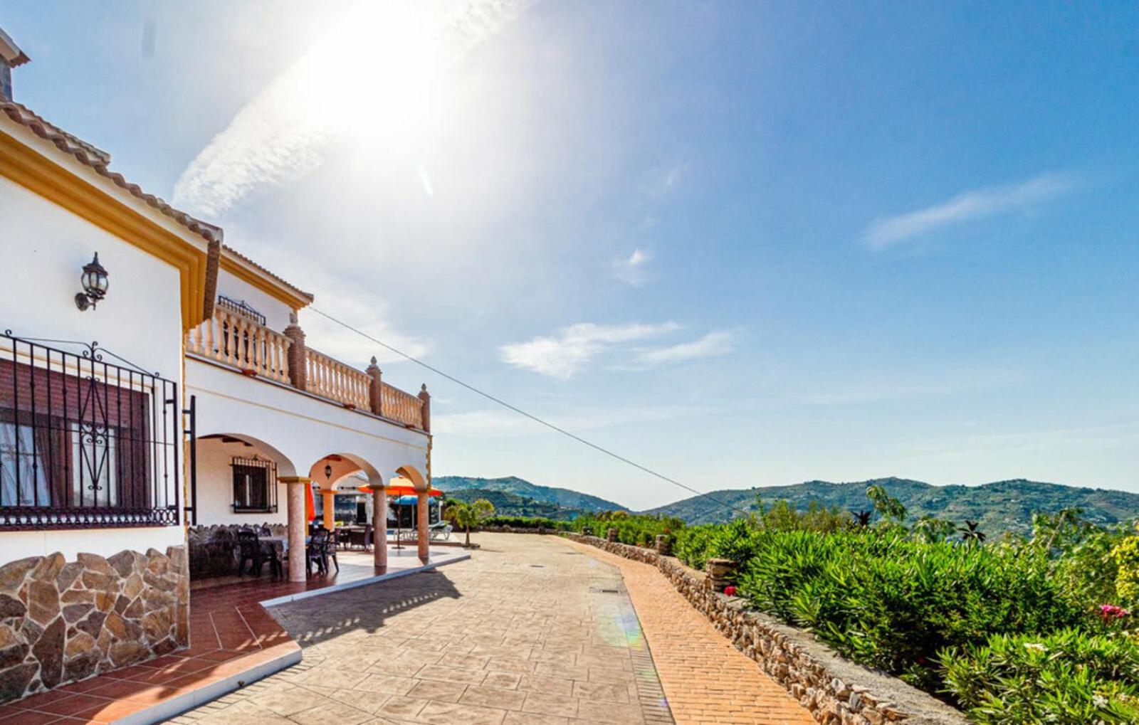 Villa Javier En Sayalonga Exterior photo