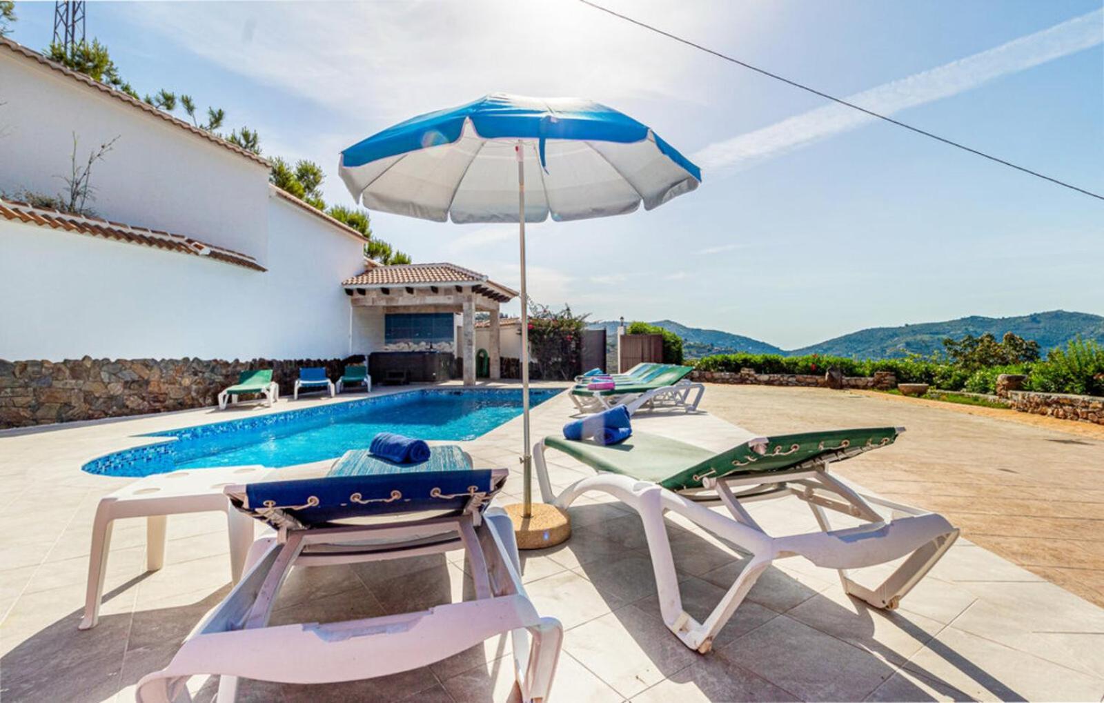 Villa Javier En Sayalonga Exterior photo
