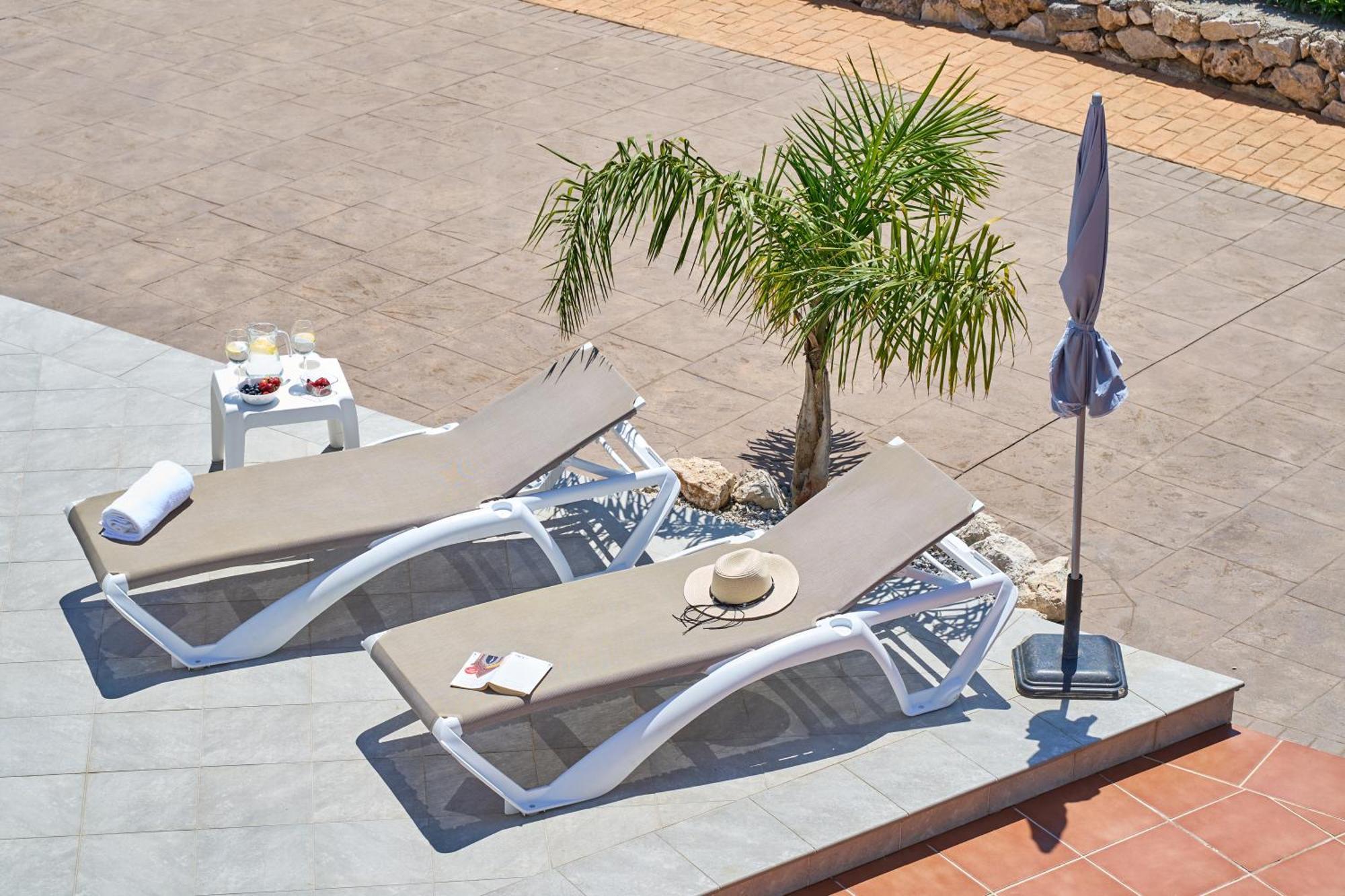 Villa Javier En Sayalonga Exterior photo