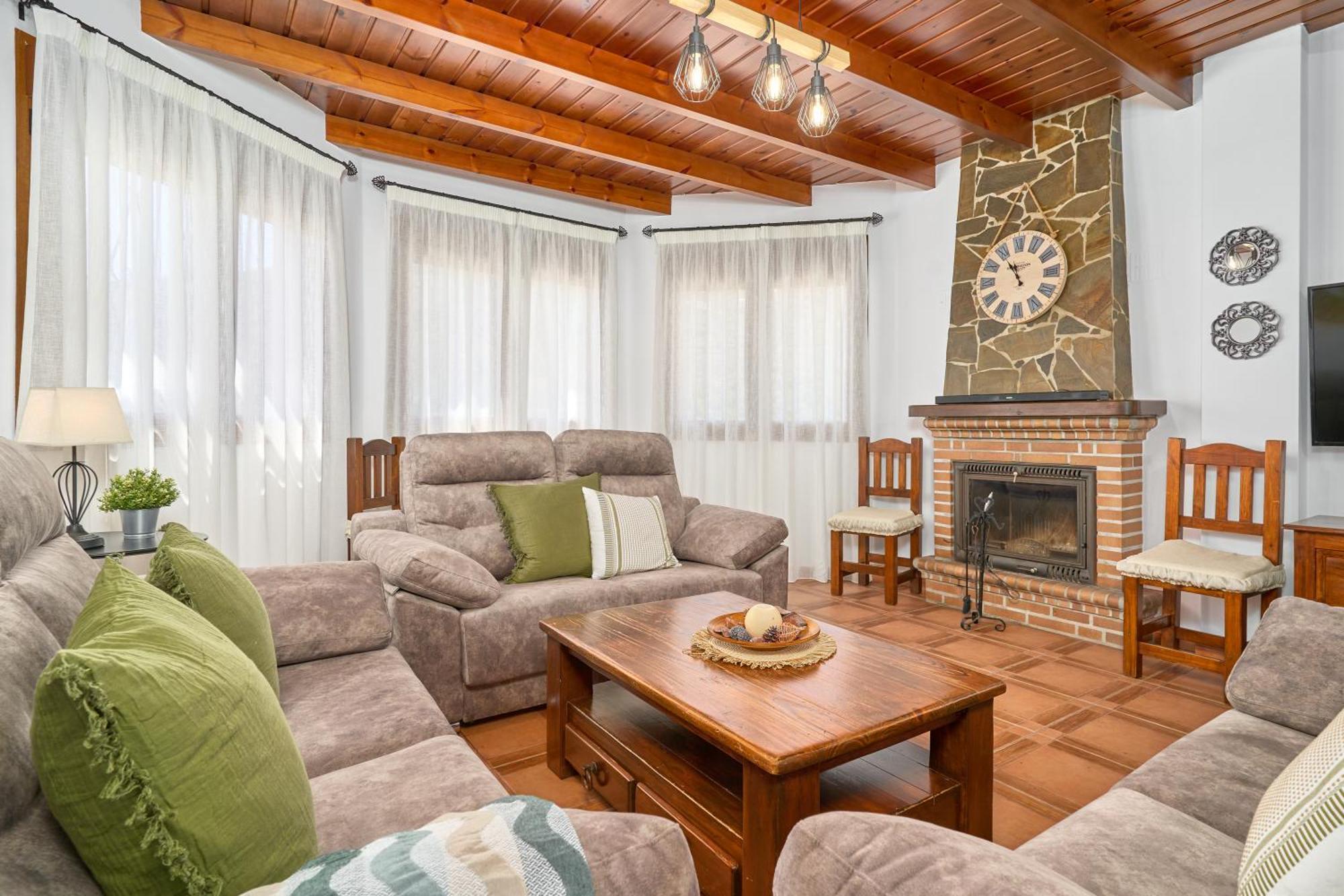 Villa Javier En Sayalonga Exterior photo